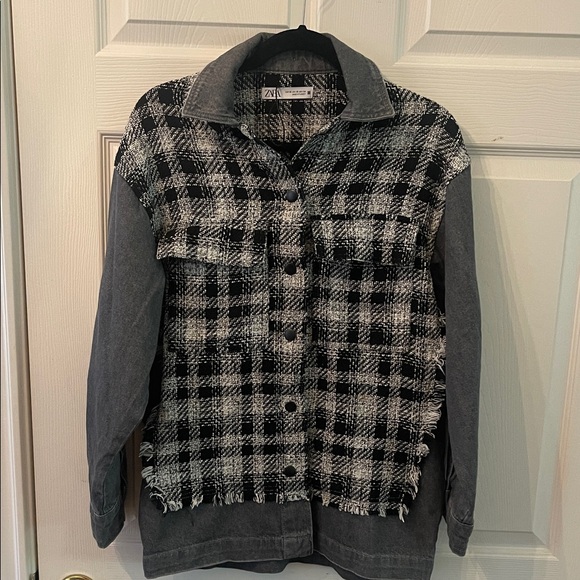 Zara Women's Black and White Checkered Jean Jacket - Picture 1 of 7